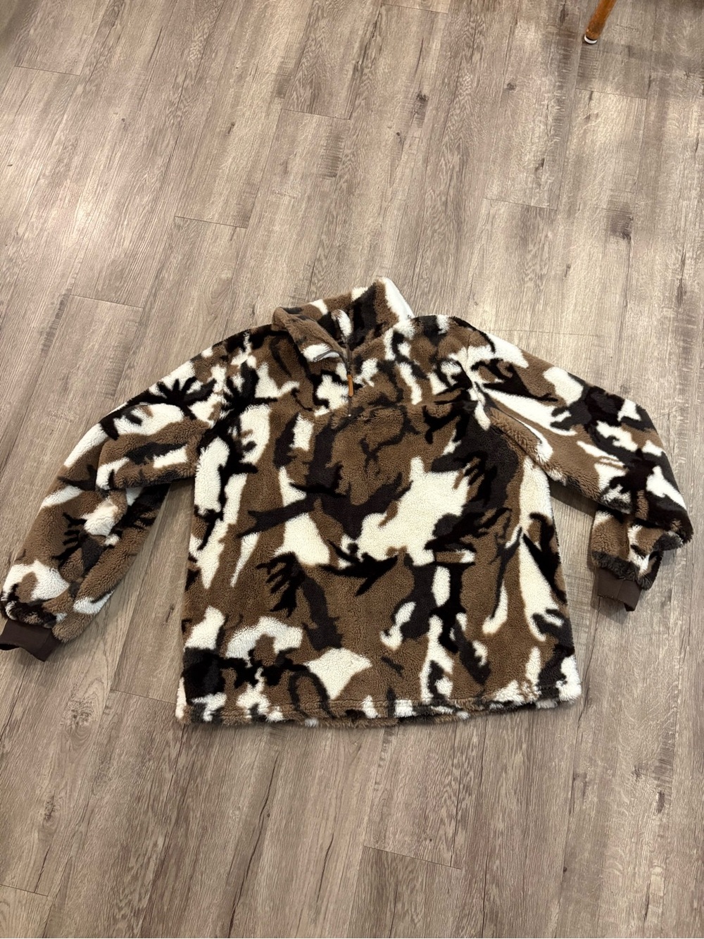 Men's Camouflage Fleece Quarter-Zip Pullover in Brown/White